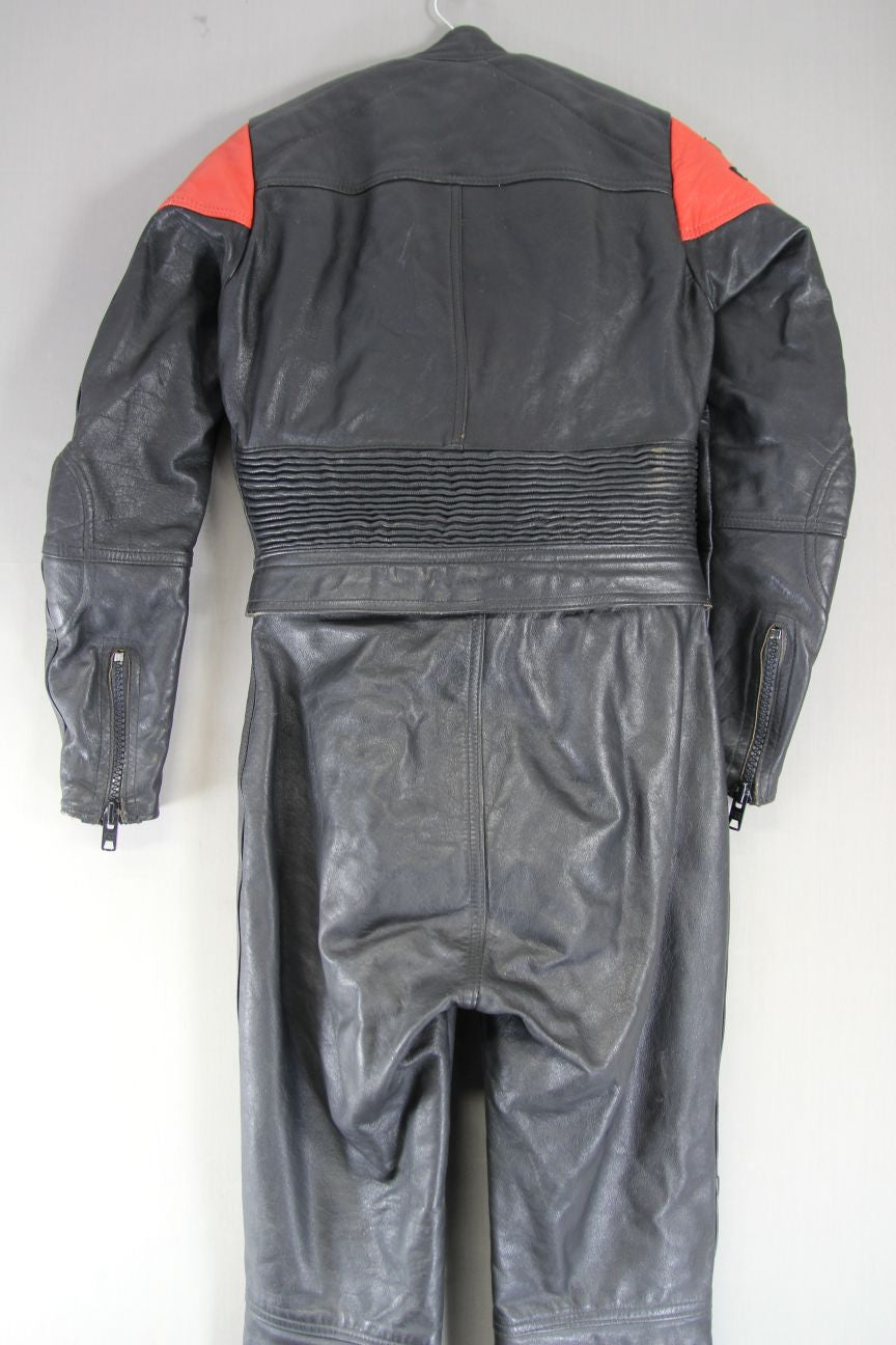 VINTAGE 1970'S 'HONDA' 2PIECE BLACK & RED LEATHER BIKER SUIT CHEST 38"/WAIST 30"