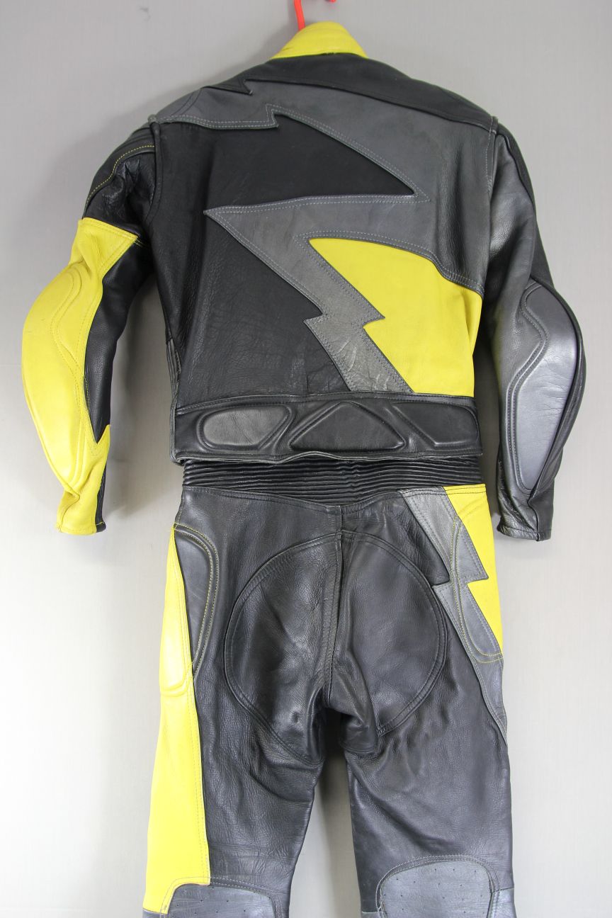 J&S 2 PIECE BLACK, SILVER & YELLOW LEATHER BIKER SUIT WITH BACK PROTECTOR 38 IN
