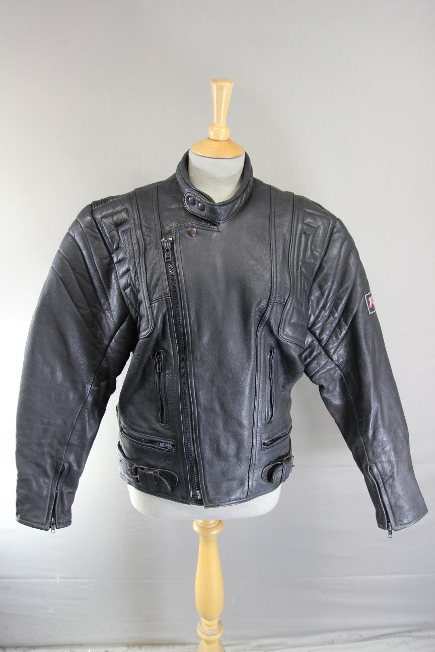 CLASSIC AKITO T-FORCE BLACK LEATHER BIKER JACKET 38-40 INCH CHEST