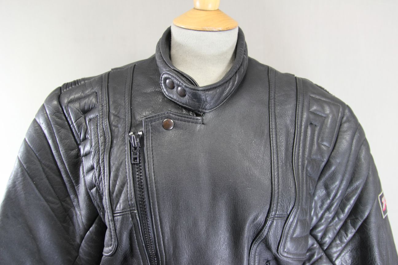 CLASSIC AKITO T-FORCE BLACK LEATHER BIKER JACKET 38-40 INCH CHEST