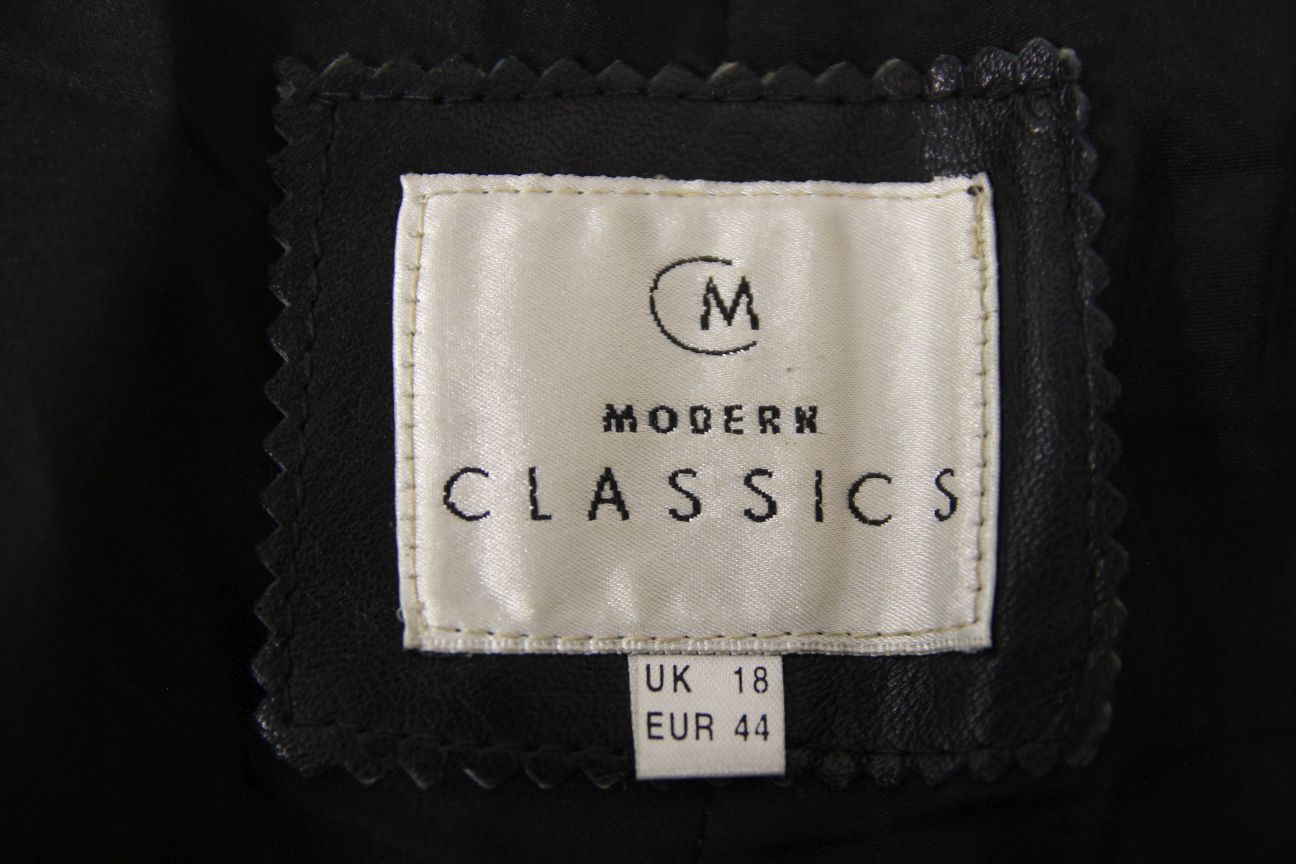 MODERN CLASSICS BLACK LEATHER BIKER JEANS SIZE 18: WAIST 32 IN/INSIDE LEG 31 IN