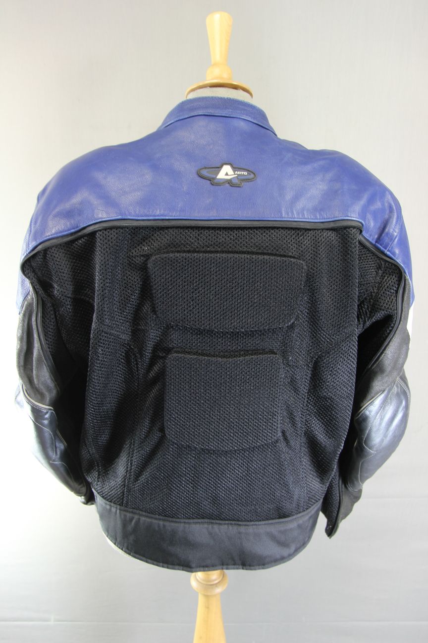 AKITO ALL WEATHER LEATHER & TEXTILE BIKER JACKET WITH REMOVABLE CE ARMOUR 44 IN