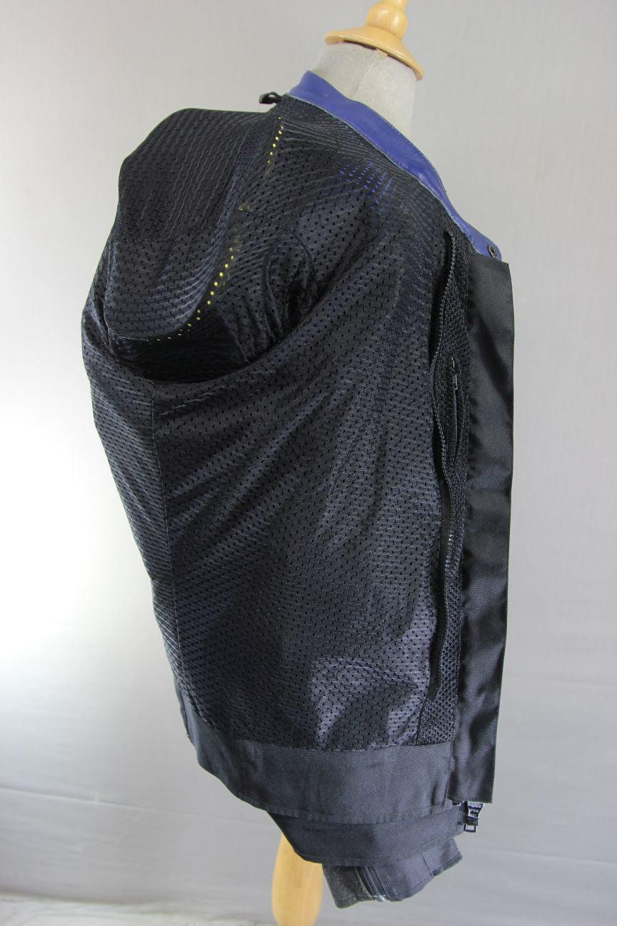 AKITO ALL WEATHER LEATHER & TEXTILE BIKER JACKET WITH REMOVABLE CE ARMOUR 44 IN