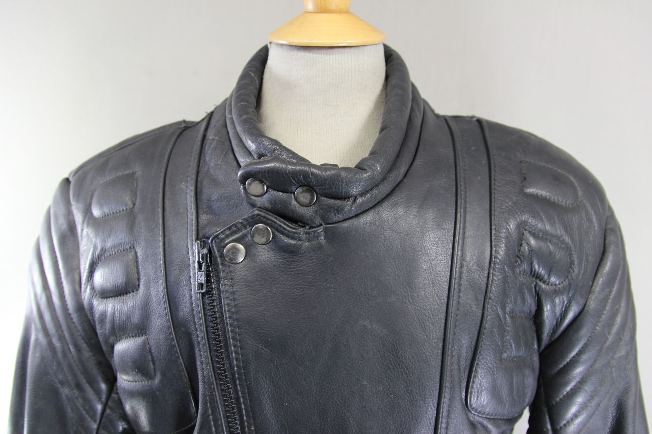 CLASSIC J&S BLACK LEATHER BIKER JACKET WITH REMOVABLE BACK PROTECTOR 42-44 INCH
