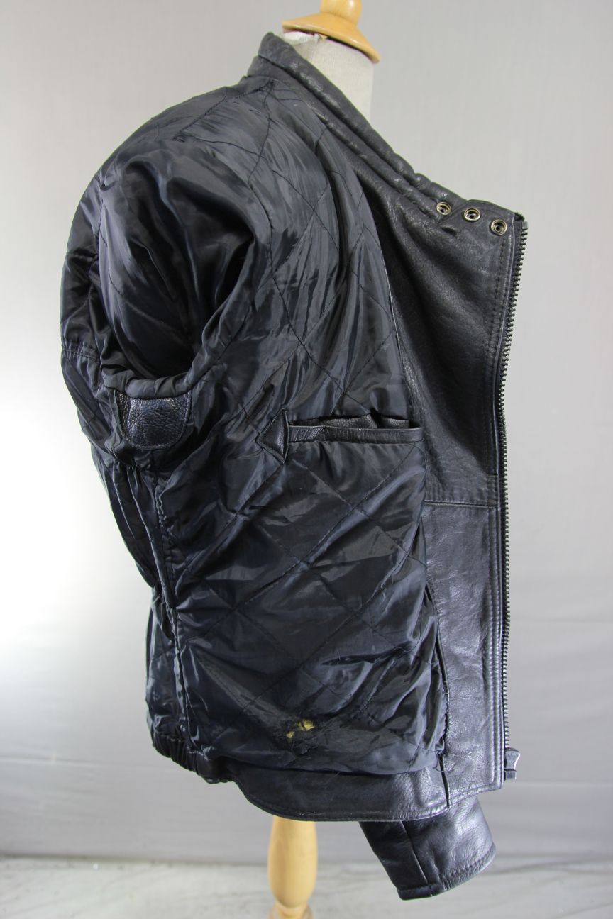 CLASSIC J&S BLACK LEATHER BIKER JACKET WITH REMOVABLE BACK PROTECTOR 42-44 INCH
