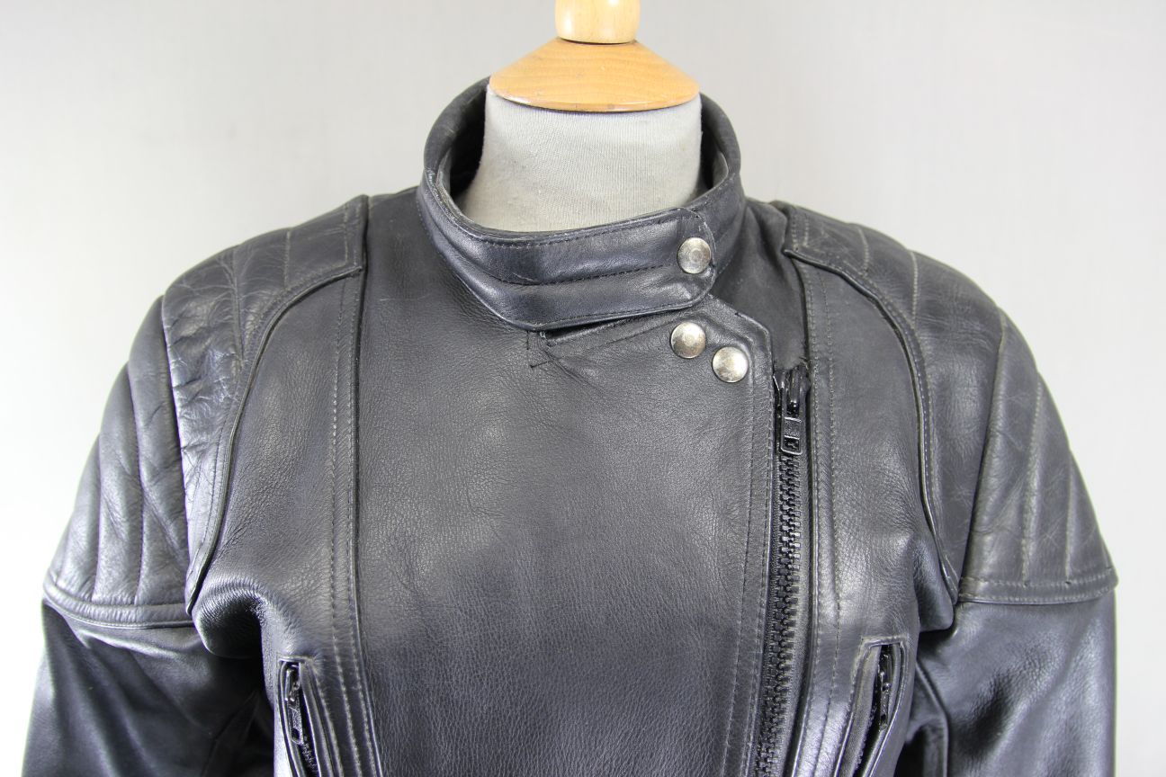 CLASSIC SPORTEX A5 BLACK LEATHER BIKER JACKET: SIZE 10-12/34 INCH CHEST