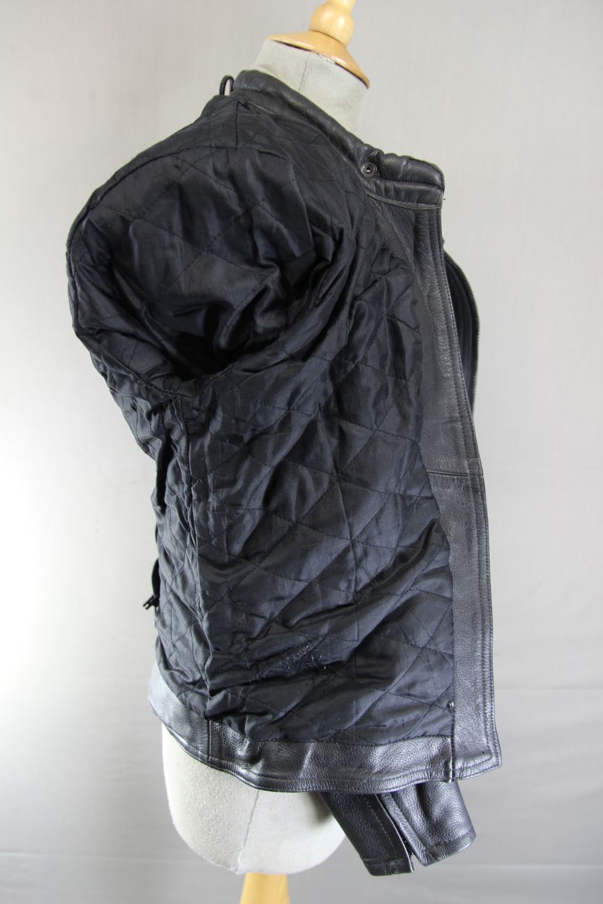 LADIES CLASSIC BLACK LEATHER BIKER JACKET: SIZE 10-12/34 INCH CHEST
