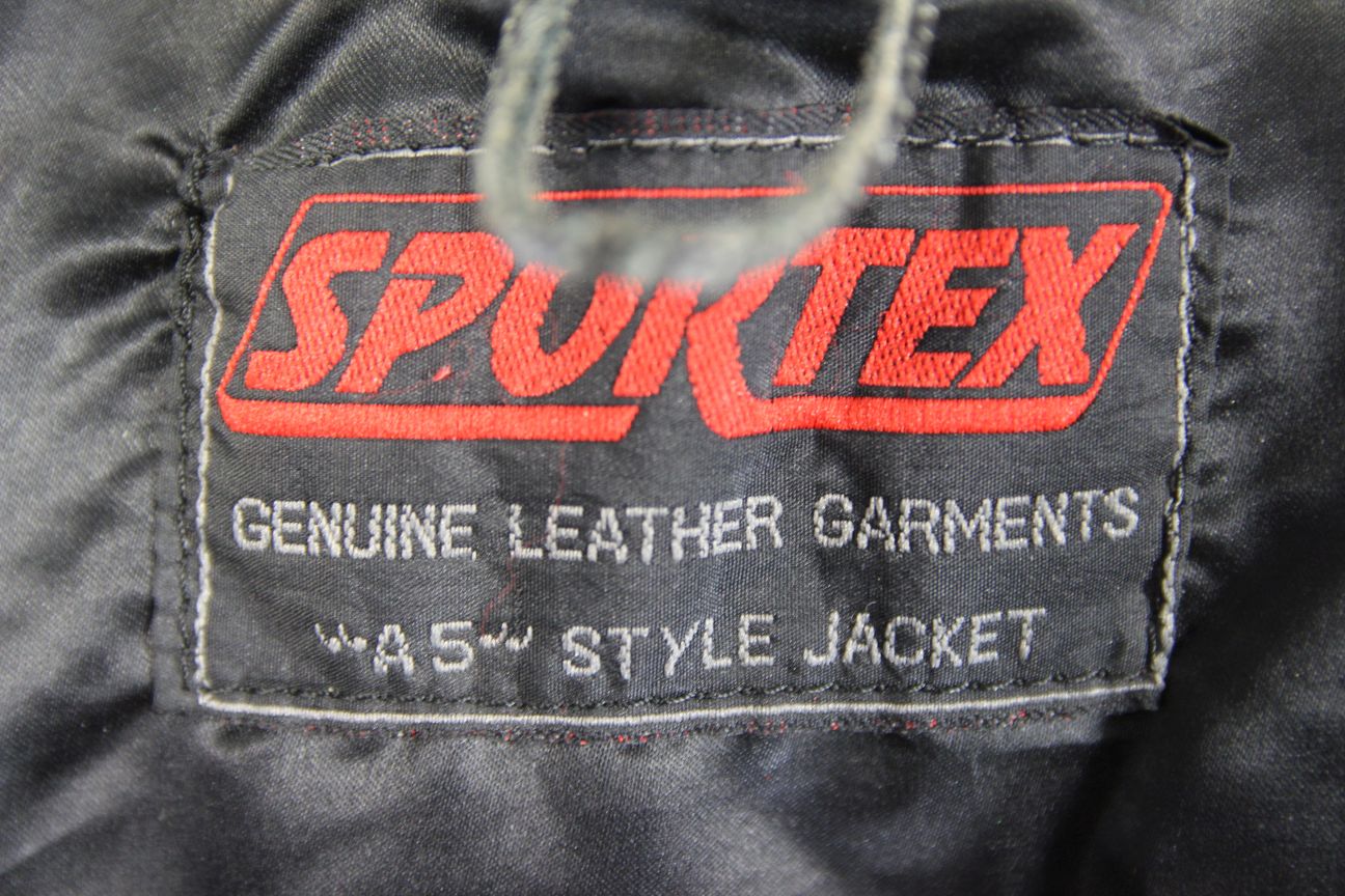 CLASSIC SPORTEX A5 BLACK LEATHER BIKER JACKET: SIZE 12/32-34 INCH CHEST