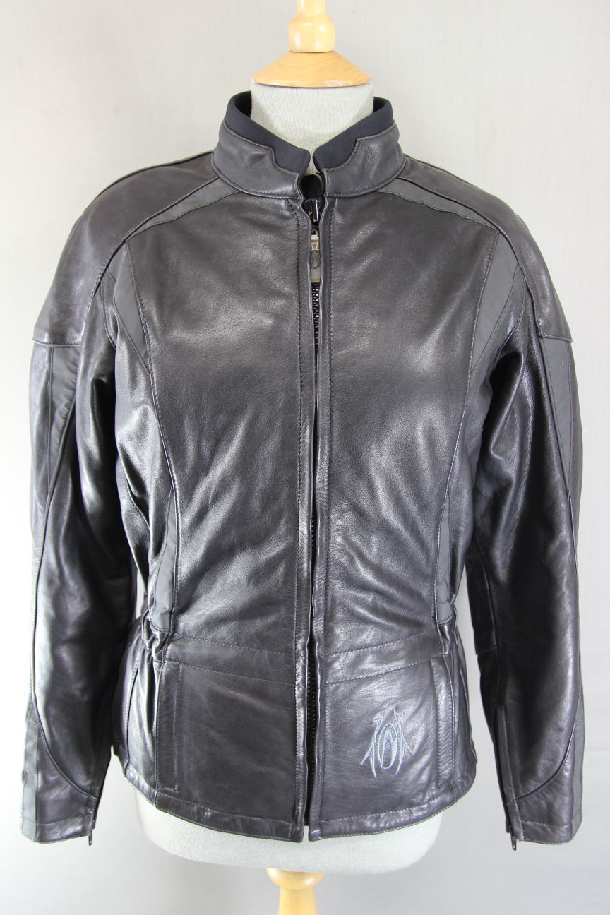RICHA BLACK LEATHER BIKER JACKET + REMOVABLE SHOULDER & ELBOW CE ARMOUR: SIZE 10