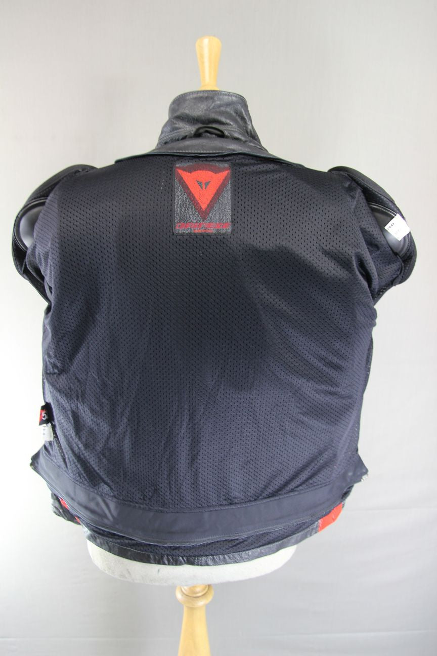 DAINESE BLACK & RED LEATHER BIKER JACKET WITH SHOULDER & ELBOW CE ARMOUR 42 INCH