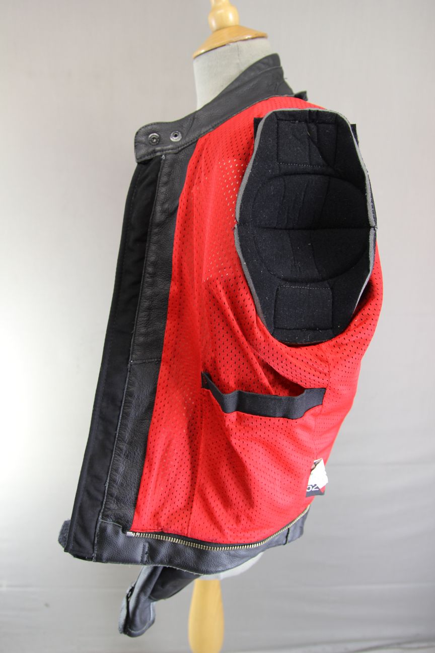 DAINESE BLACK, SILVER & GREY LEATHER BIKER JCKT + SHOULDER & ELBOW CE ARMOUR 42"