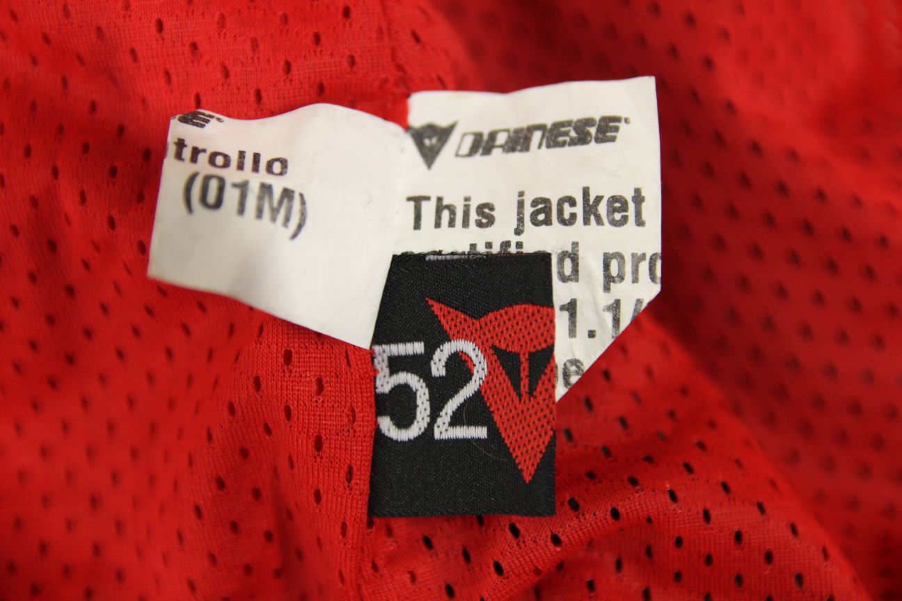 DAINESE BLACK, SILVER & GREY LEATHER BIKER JCKT + SHOULDER & ELBOW CE ARMOUR 42"