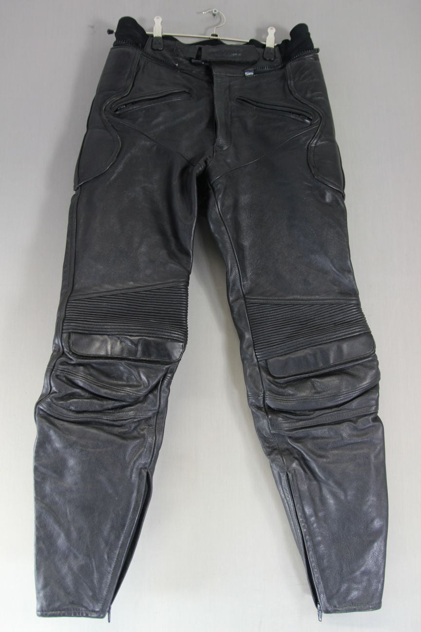 BELSTAFF BLACK LEATHER BIKER TROUSERS WITH CE KNEE ARMOUR WAIST 30/LEG 30" SMALL
