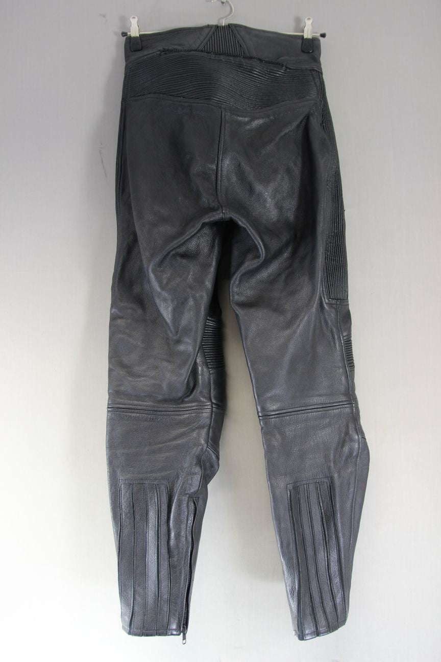 BELSTAFF BLACK LEATHER BIKER TROUSERS SIZE 16: WAIST 30 INCH/INSIDE LEG 30 INCH