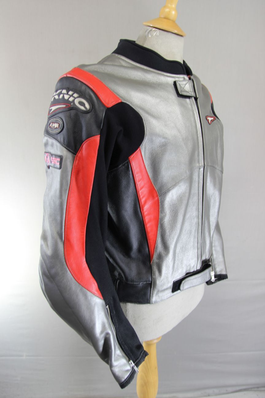 TEKNIC SILVER, BLACK & RED LEATHER BIKER JACKET WITH KNOX CE ARMOUR 40-42 INCH