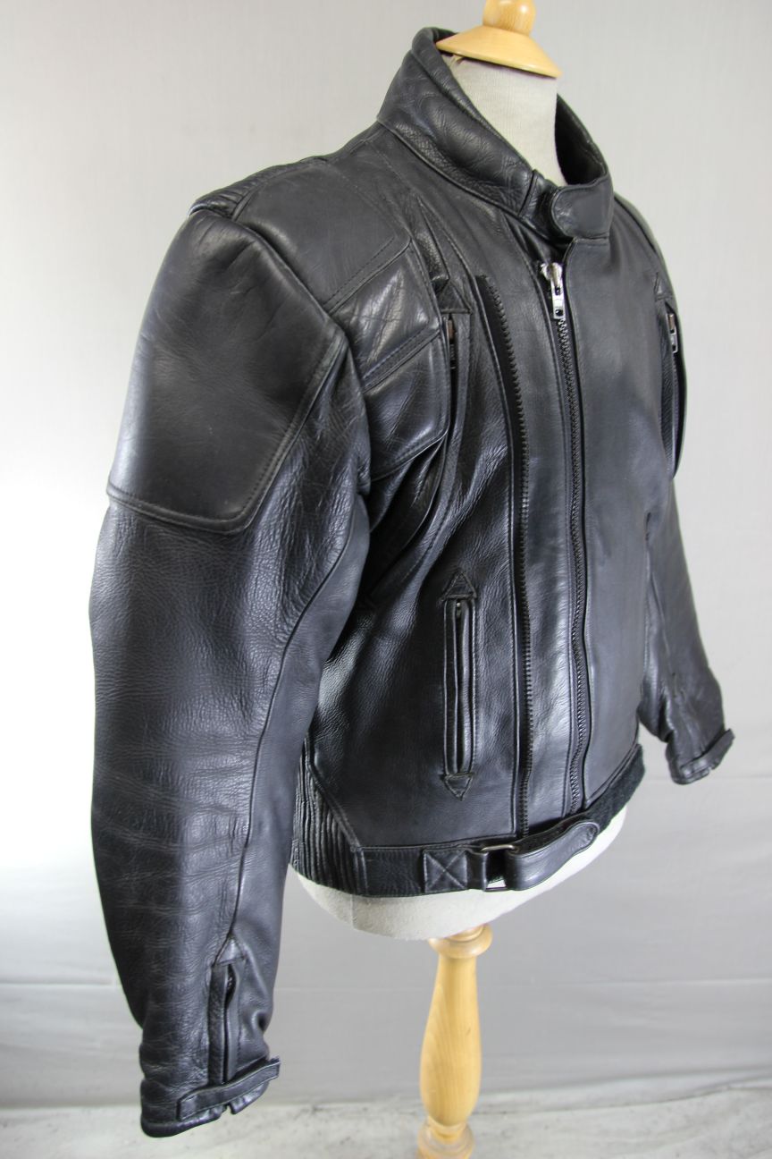 J&S CLASSIC BLACK LEATHER ALL WEATHER BIKER JACKET WITH THERMAL LINING 42 IN