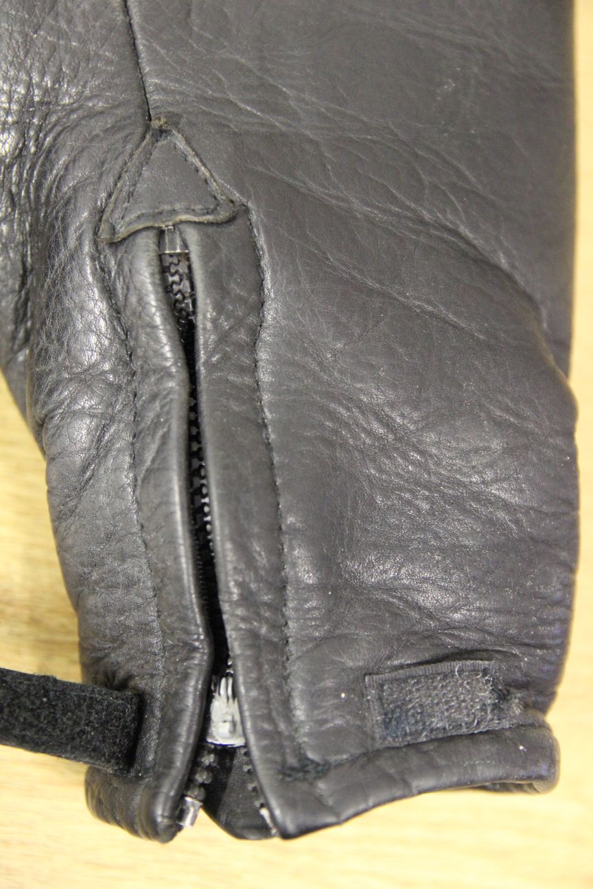 J&S CLASSIC BLACK LEATHER ALL WEATHER BIKER JACKET WITH THERMAL LINING 42 IN