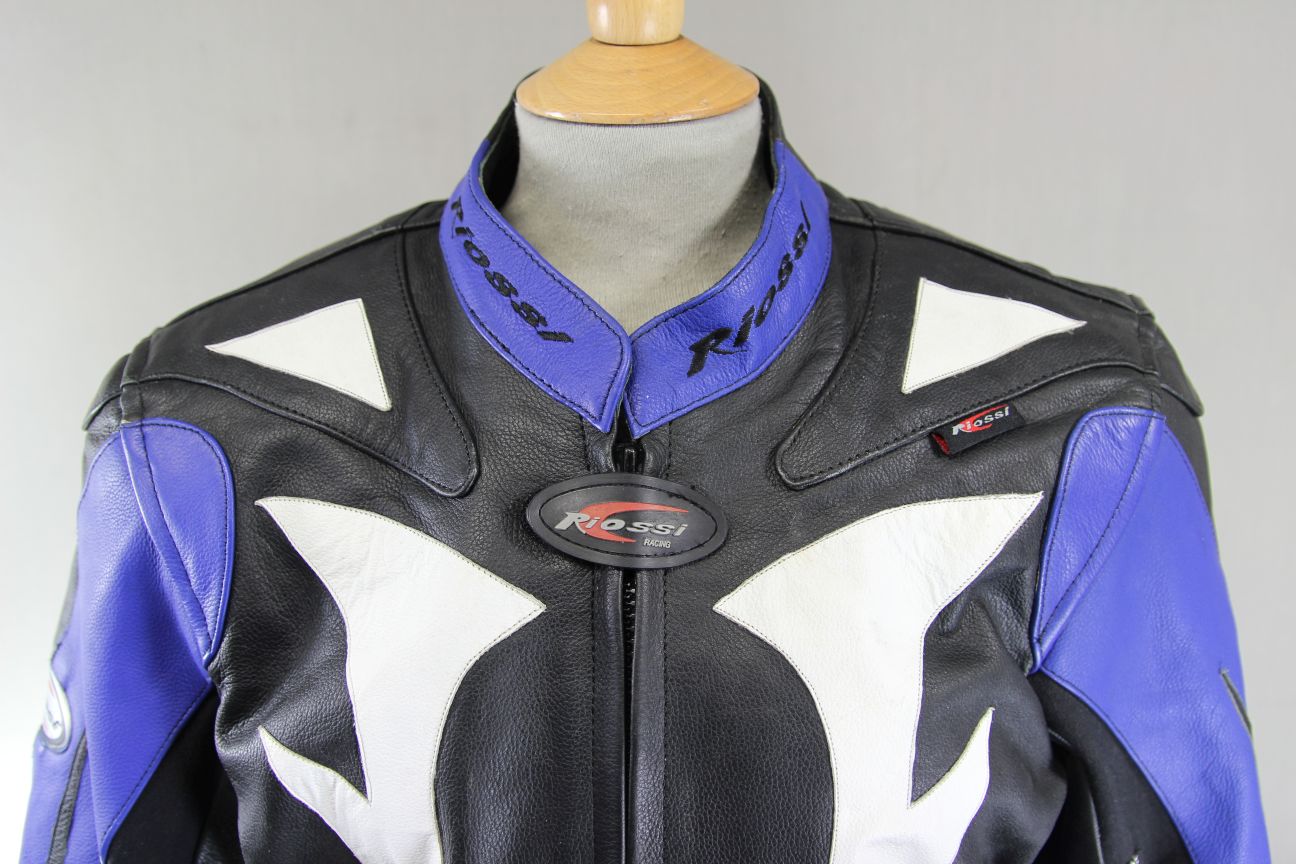 RIOSSI RACING BLACK, WHITE & BLUE COWHIDE LEATHER BIKER JACKET + CE ARMOUR 40 IN