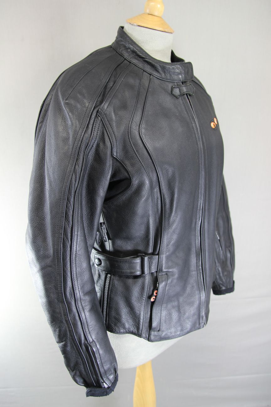 SPOOL BLACK LEATHER BIKER JACKET WITH CE ARMOUR & QUILTED THERMAL LINING SIZE 12