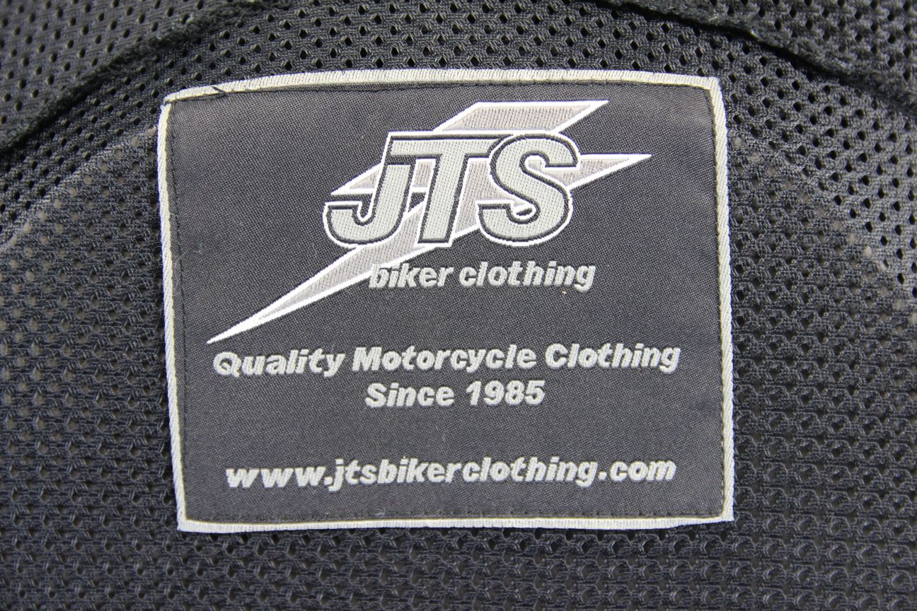 JTS CLASSIC BLACK LEATHER BIKER JACKET WITH CE ARMOUR 44-46 INCH CHEST: SIZE 22