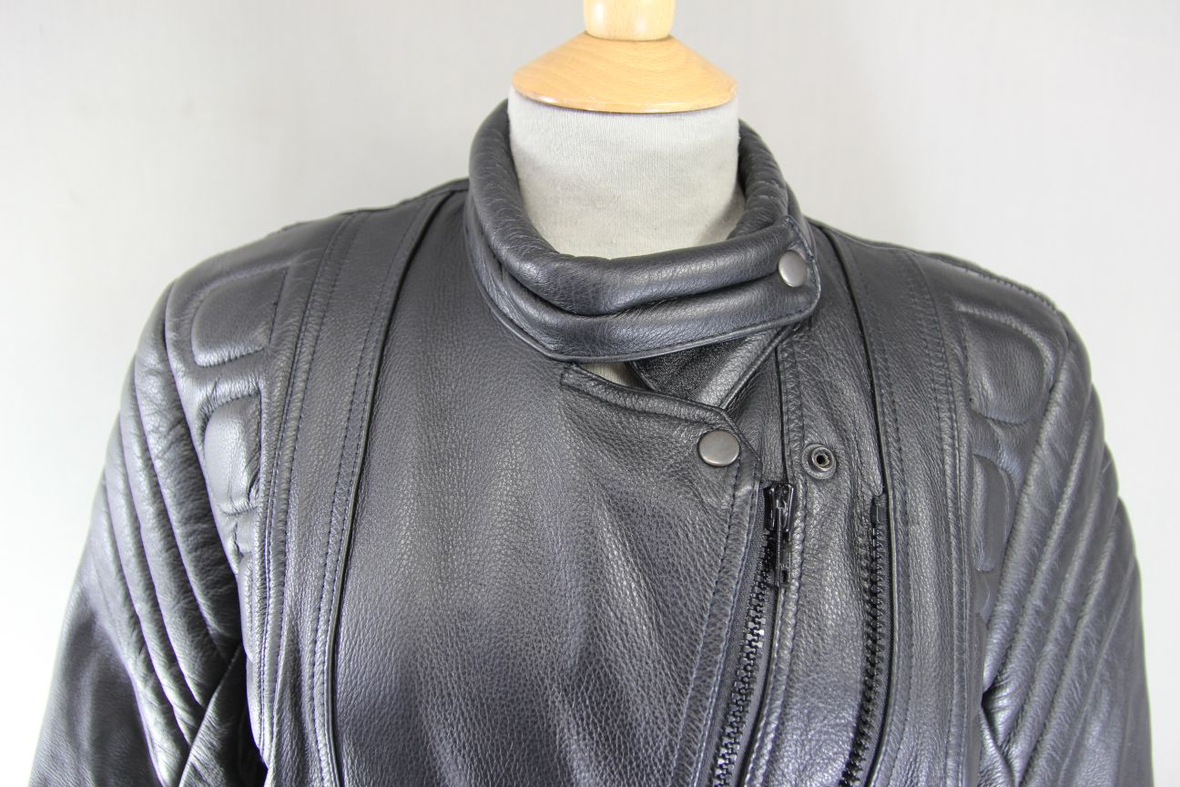 SKINTAN CLASSIC BLACK COWHIDE LEATHER BIKER JACKET 36 INCH/LARGE