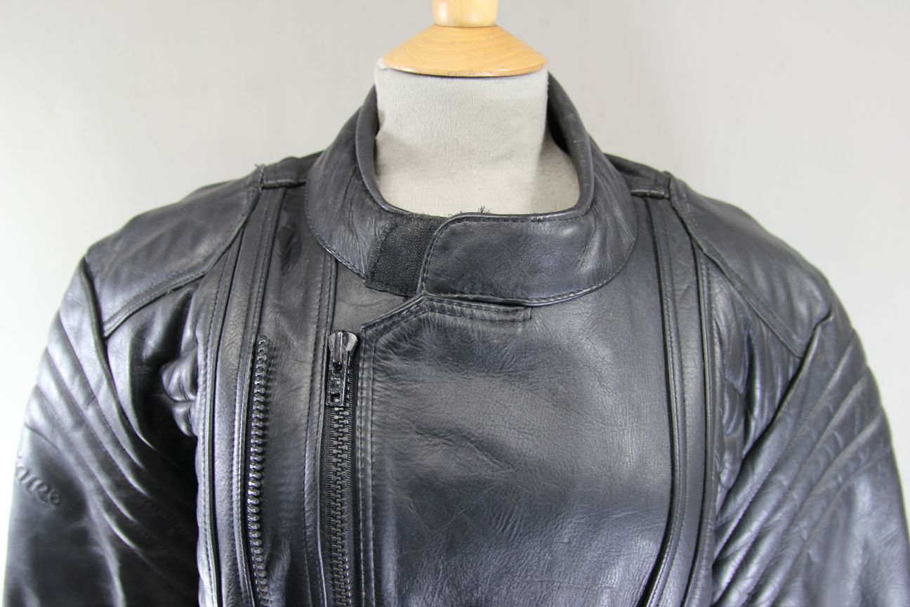 CLASSIC EURO STYLE BLACK LEATHER BIKER JACKET WITH BACK PROTECTOR 40-42 INCH