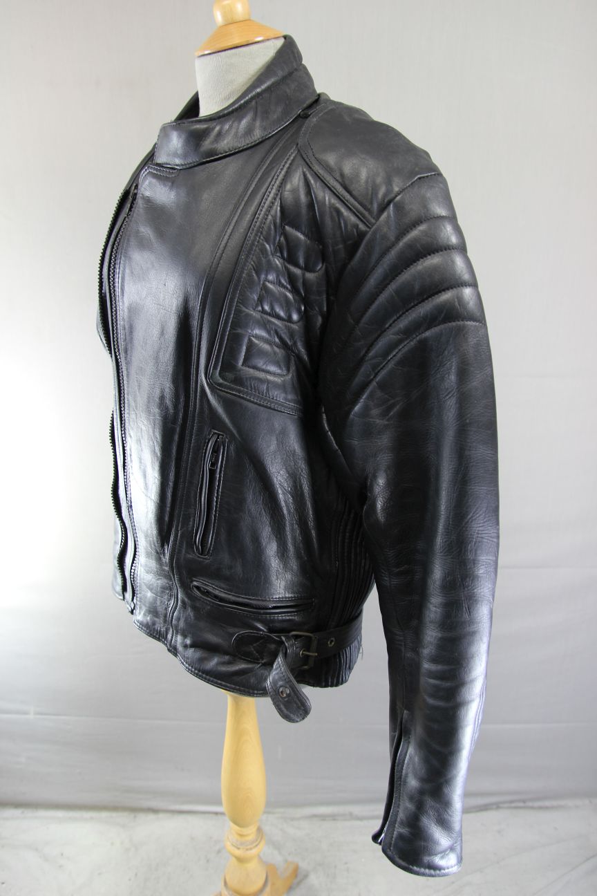 CLASSIC EURO STYLE BLACK LEATHER BIKER JACKET WITH BACK PROTECTOR 40-42 INCH