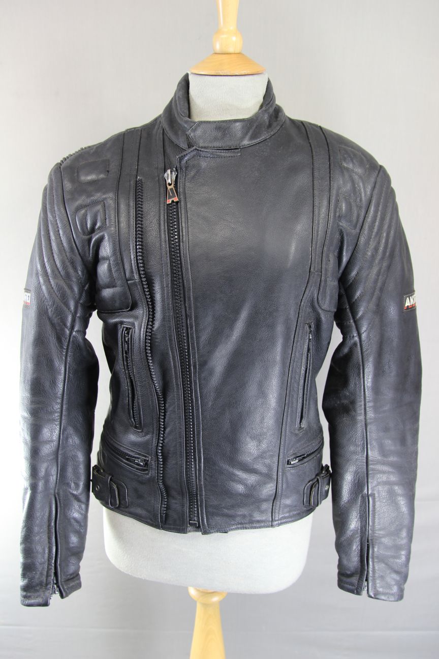 AKITO BLACK LEATHER BIKER JACKET WITH SHOULDER & ELBOW BODYGUARD CE ARMOUR 36 IN