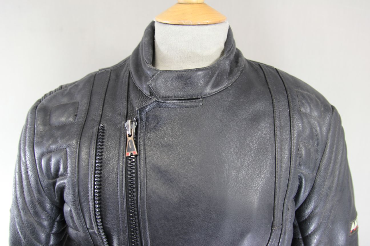 AKITO BLACK LEATHER BIKER JACKET WITH SHOULDER & ELBOW BODYGUARD CE ARMOUR 36 IN