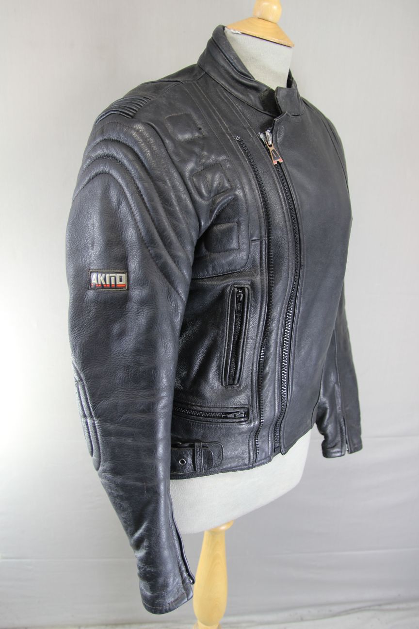 AKITO BLACK LEATHER BIKER JACKET WITH SHOULDER & ELBOW BODYGUARD CE ARMOUR 36 IN