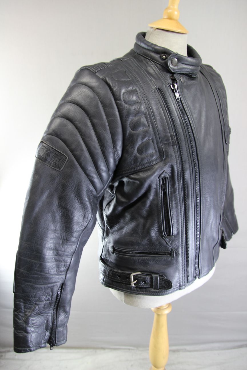 SUKI MERCURY SPORTS BLACK LEATHER BIKER JACKET + REMOVABLE BACK PROTECTOR 40-42"