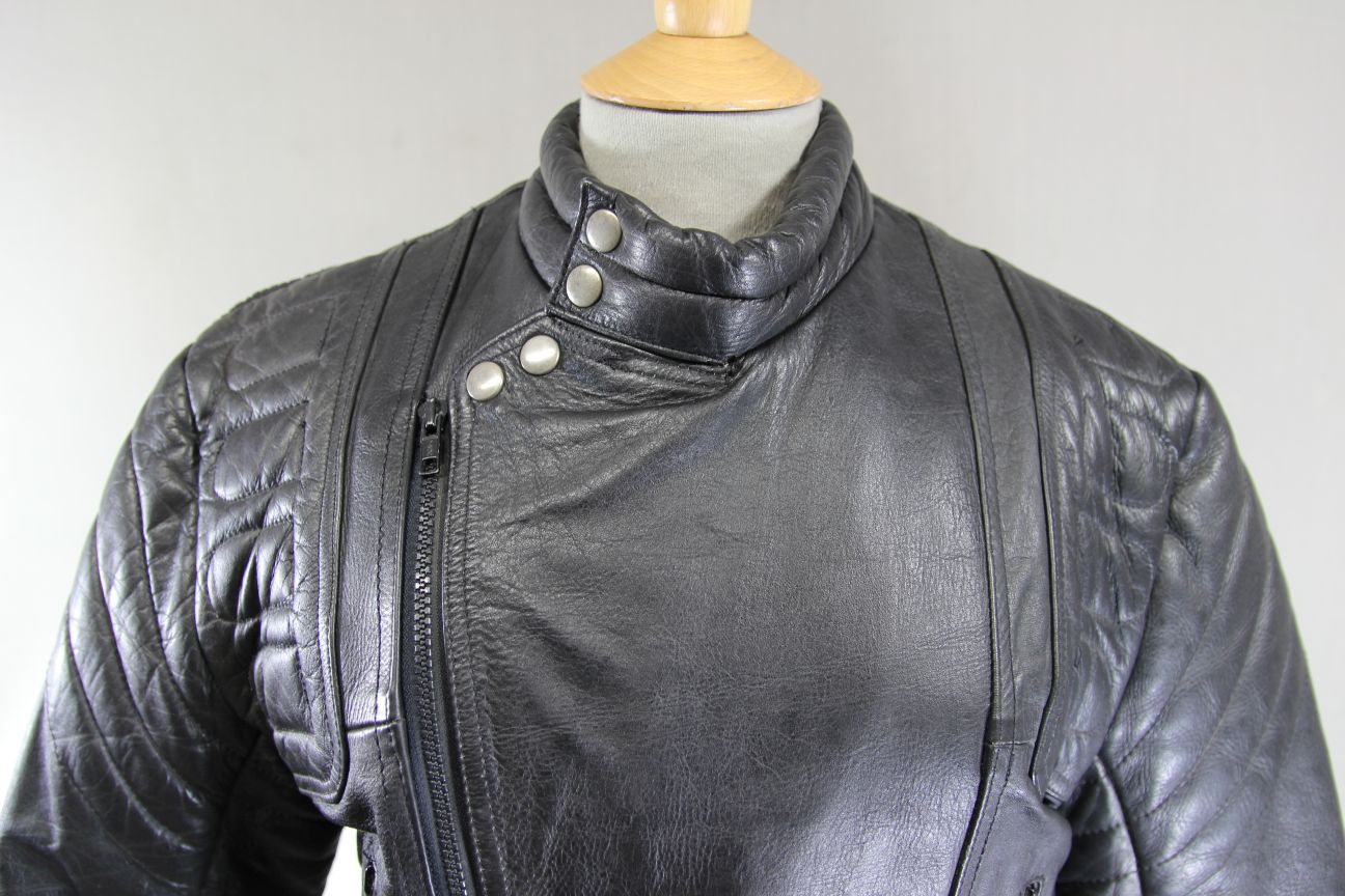 CLASSIC BLACK LEATHER BIKER JACKET 36 INCH/SMALL