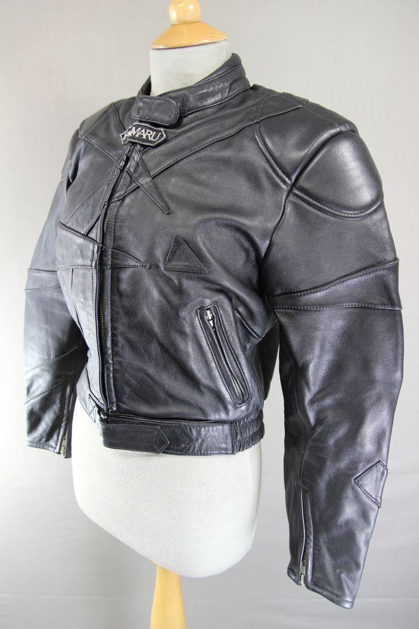 SANMARU LADIES CLASSIC BLACK LEATHER BIKER JACKET: SIZE 12/36 INCH CHEST