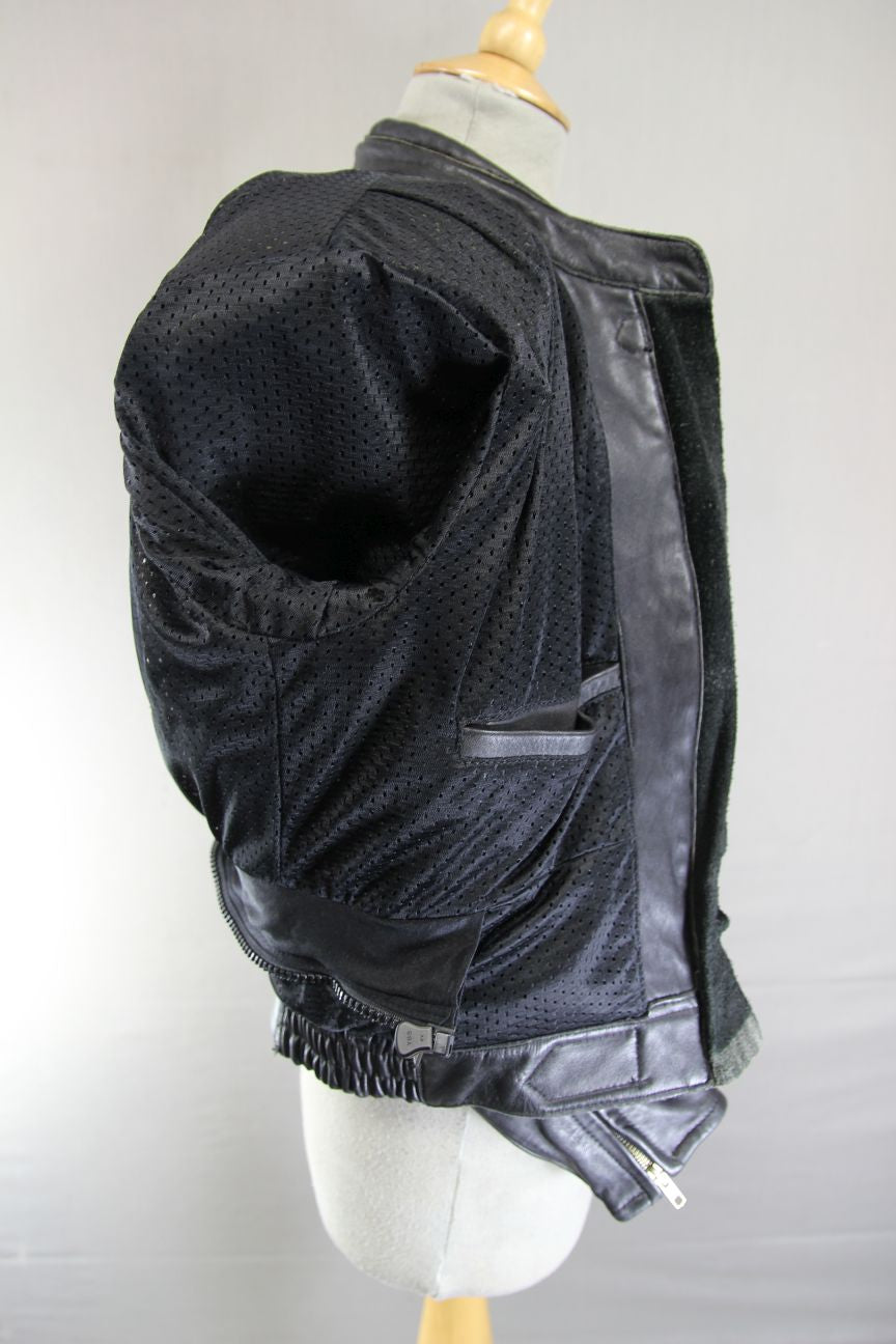 SANMARU LADIES CLASSIC BLACK LEATHER BIKER JACKET: SIZE 12/36 INCH CHEST