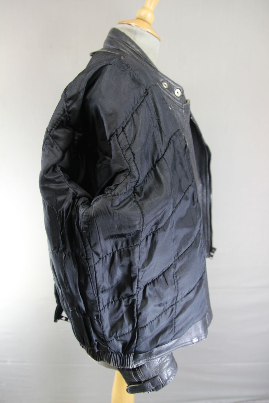 LADIES CLASSIC BLACK LEATHER BIKER JACKET: SIZE 18/40-42 INCH CHEST