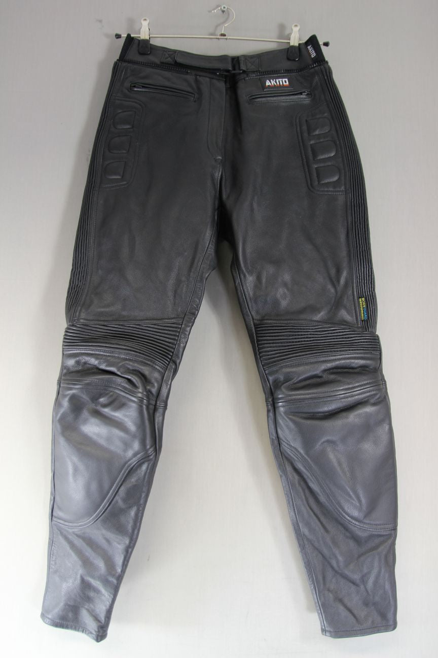 AKITO BLACK LEATHER BIKER TROUSERS + KNEE CE ARMOUR: SIZE 16 WAIST 28IN/LEG 30IN