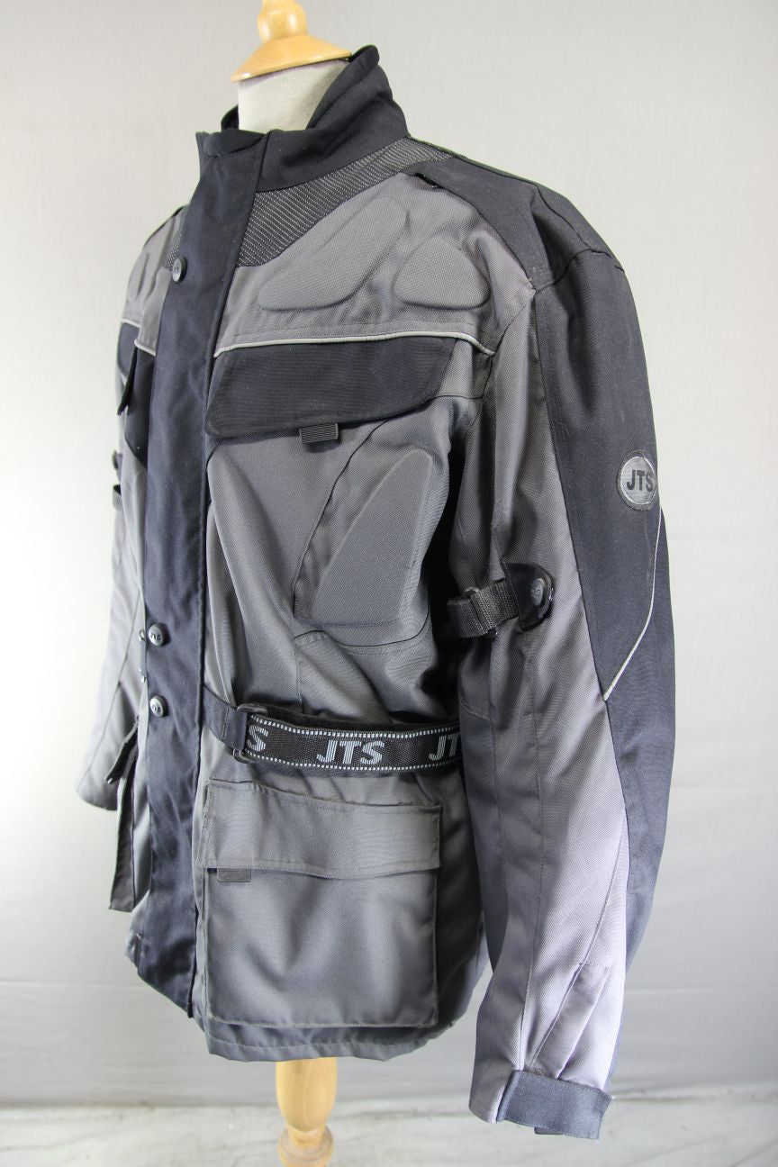JTS GREY & BLACK TEXTILE BIKER JACKET + BACK/SHOULDER/ELBOW CE ARMOUR: SIZE 14/M