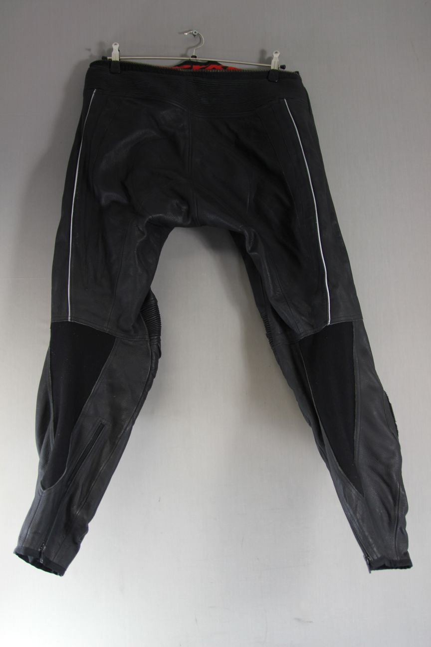 SPYKE LEATHER BIKER TROUSERS WITH CE ARMOUR & KNEE SLIDERS: WAIST 38"/I. LEG 32"