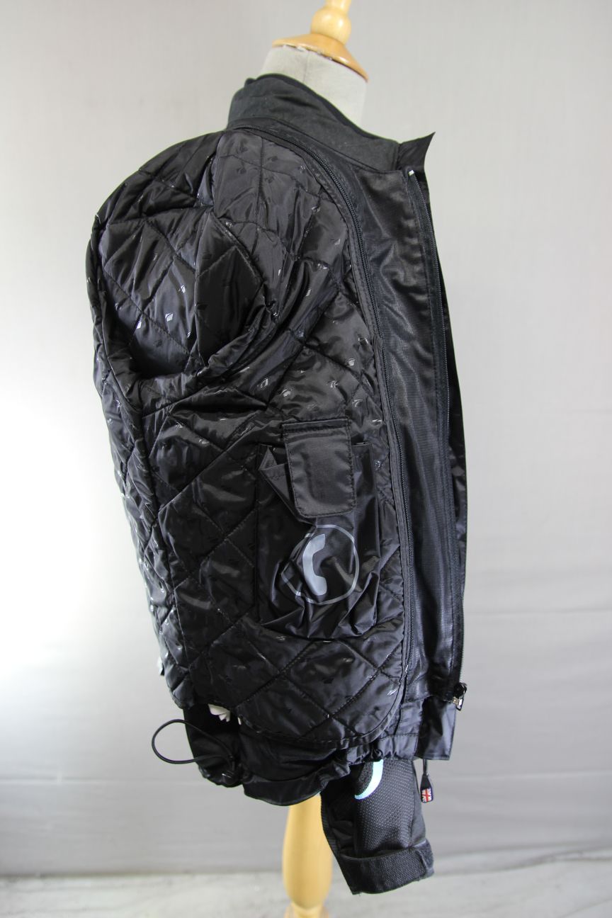 SPADA WATERPROOF BLACK TEXTILE BIKER JACKET WITH ARMOUR & THERMAL LINING 38 IN/L
