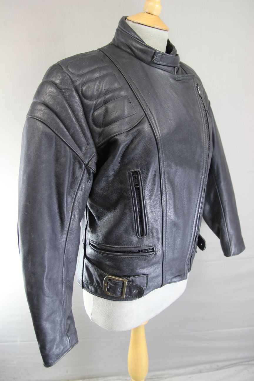 CLASSIC BRITISH MADE BLACK SCOTT LEATHERS BIKER JACKET: SIZE 16