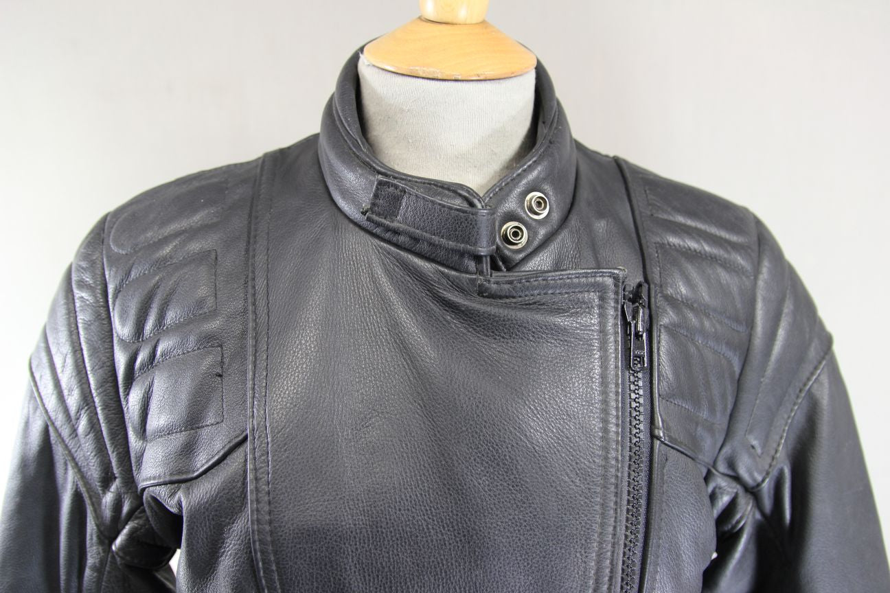CLASSIC BRITISH MADE BLACK SCOTT LEATHERS BIKER JACKET: SIZE 16