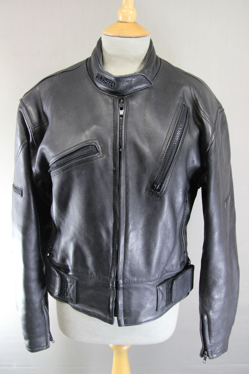 CLASSIC FIELDSHEER BLACK LEATHER BIKER JACKET: SIZE 16/38 INCH CHEST