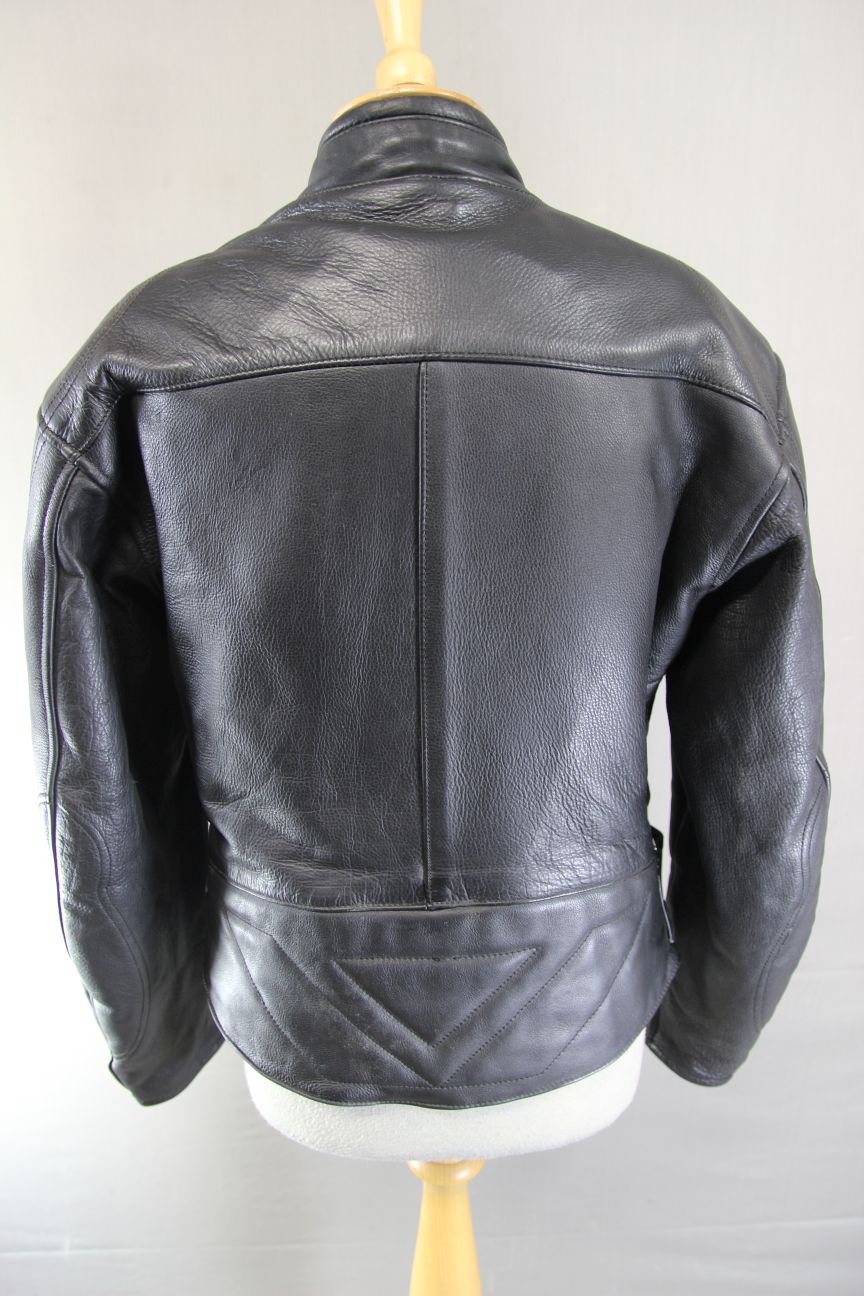 CLASSIC FIELDSHEER BLACK LEATHER BIKER JACKET: SIZE 16/38 INCH CHEST