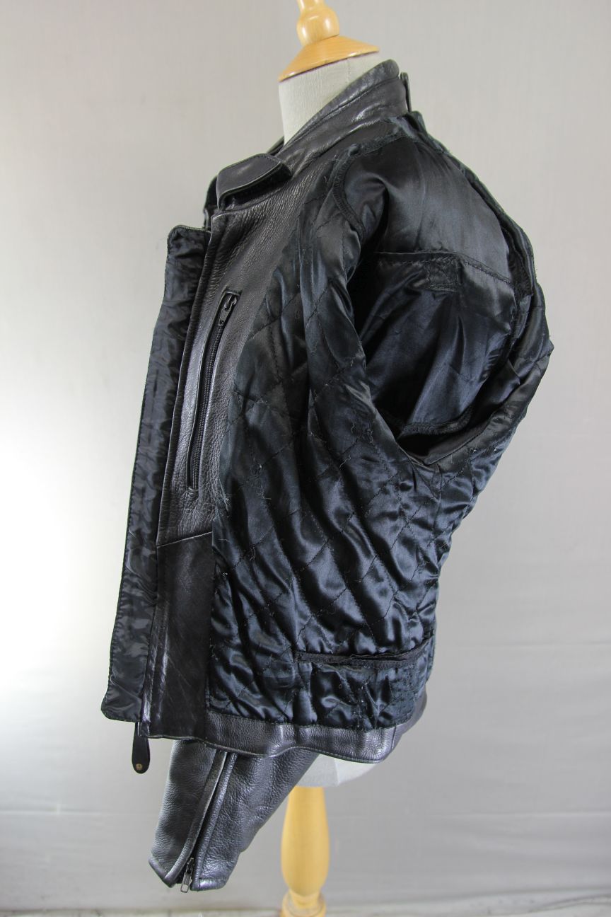 CLASSIC FIELDSHEER BLACK LEATHER BIKER JACKET: SIZE 16/38 INCH CHEST