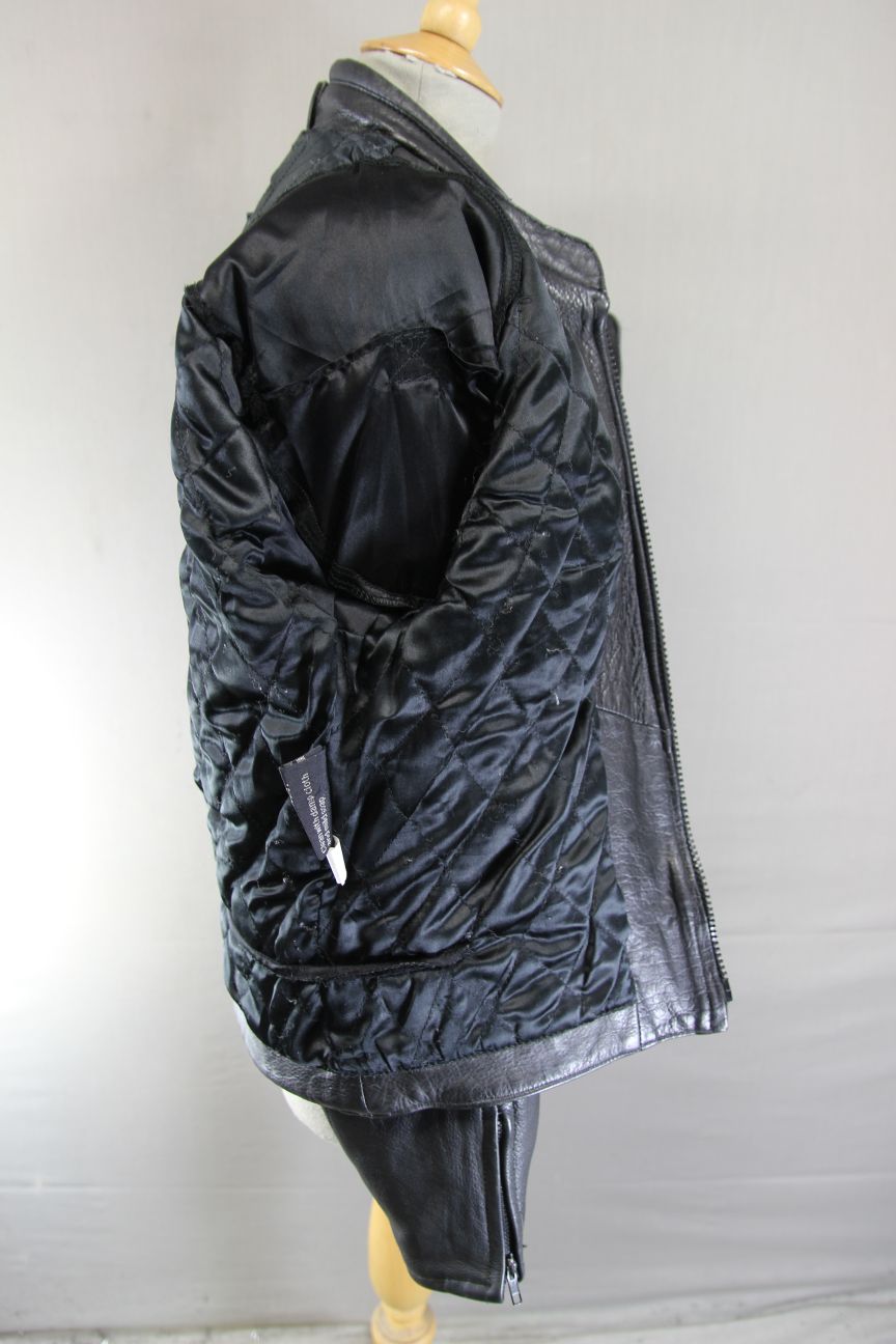 CLASSIC FIELDSHEER BLACK LEATHER BIKER JACKET: SIZE 16/38 INCH CHEST