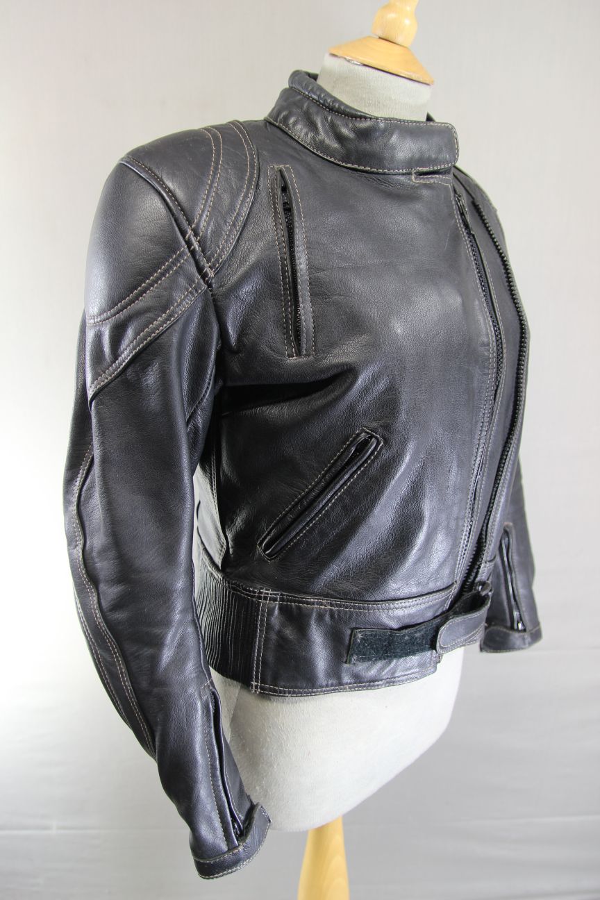 ASHMAN BLACK COWHIDE LEATHER BIKER JACKET + CE ARMOUR & THERMAL LINING: SIZE 12