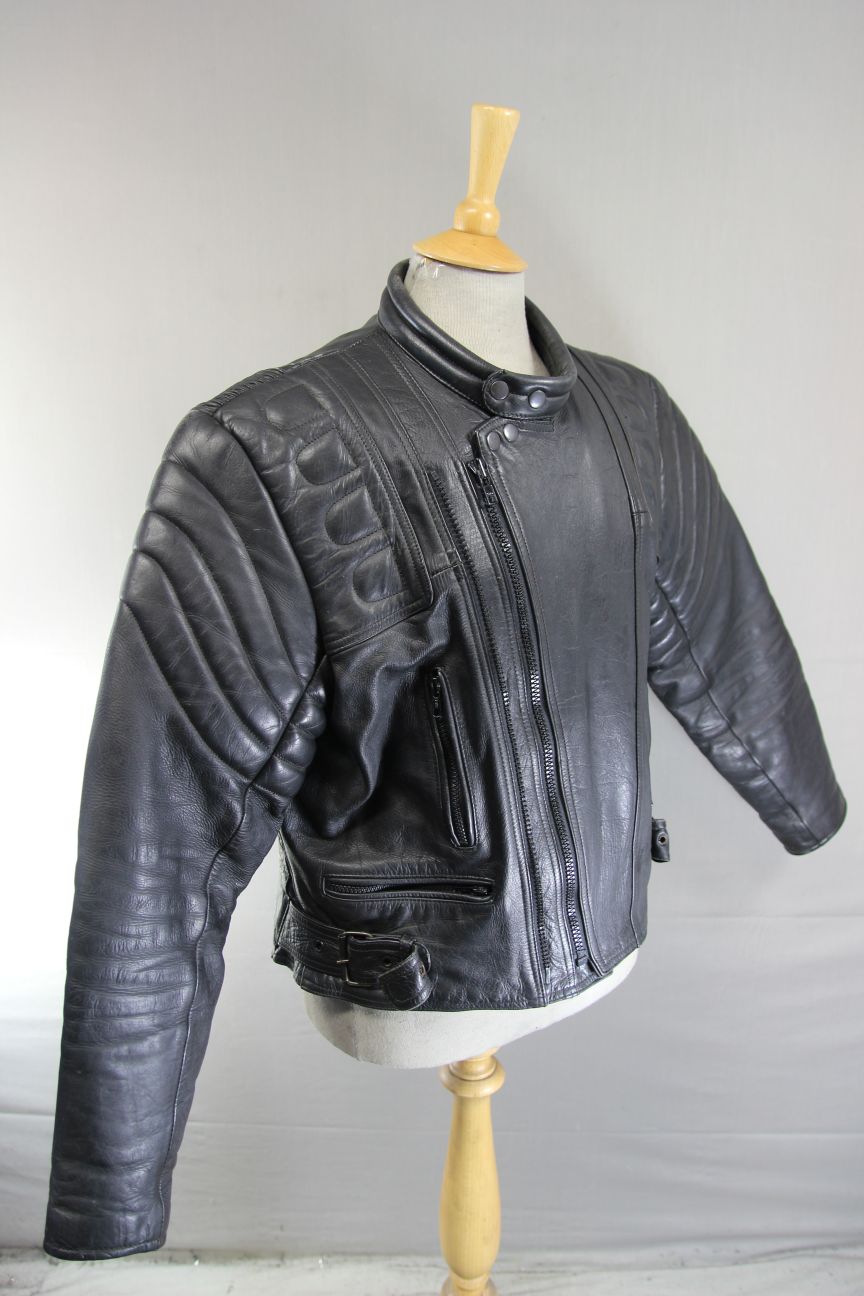 CLASSIC BLACK LEATHER BIKER JACKET 42-44 INCH/LARGE