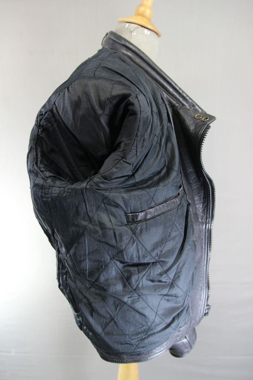 CLASSIC BLACK LEATHER BIKER JACKET 42-44 INCH/LARGE