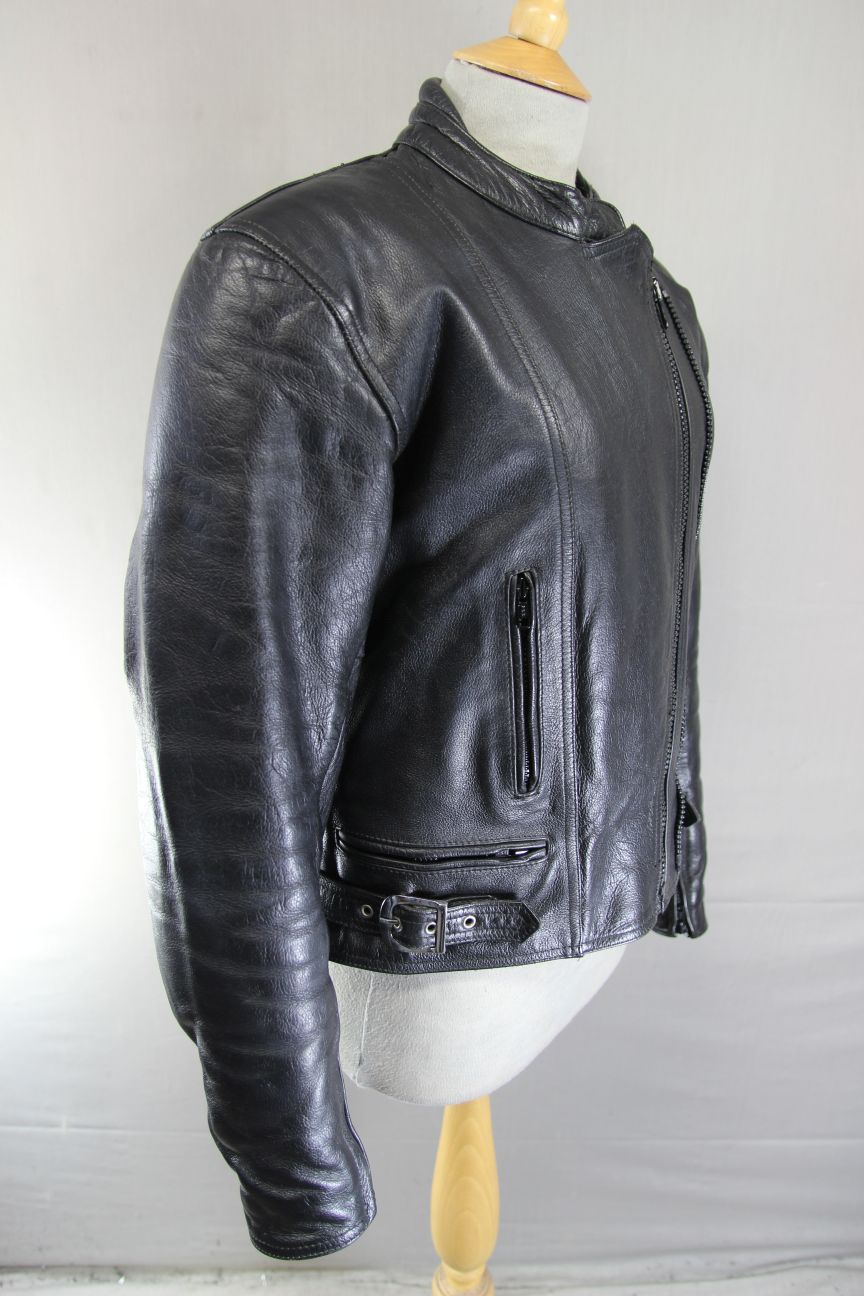 FRANK THOMAS CLASSIC BLACK LEATHER BIKER JACKET WITH BACK PROTECTOR: SIZE 14