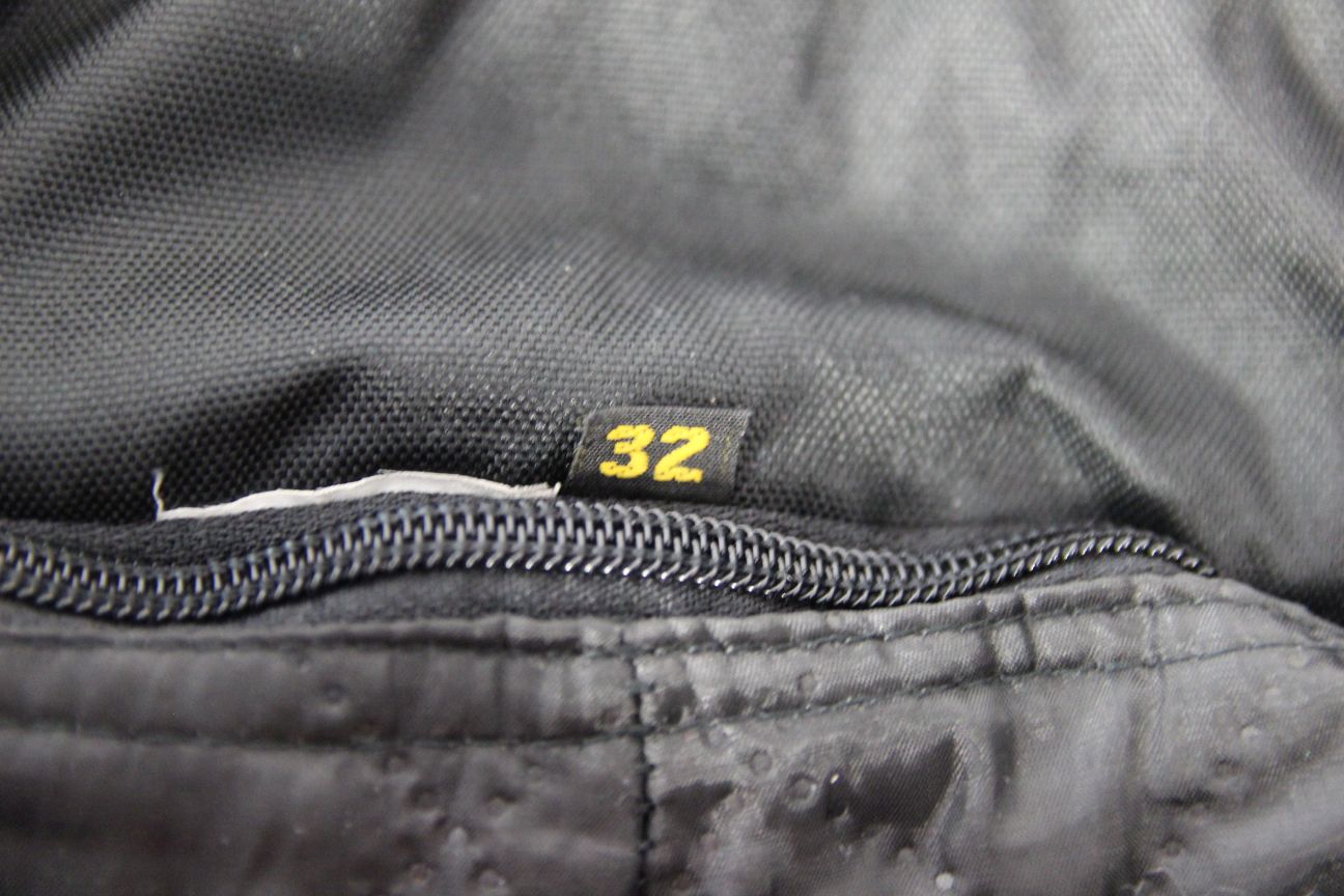 WATERPROOF BLACK BIKER TROUSERS + CE ARMOUR & THERMAL LINING: WAIST 32"/LEG 34"